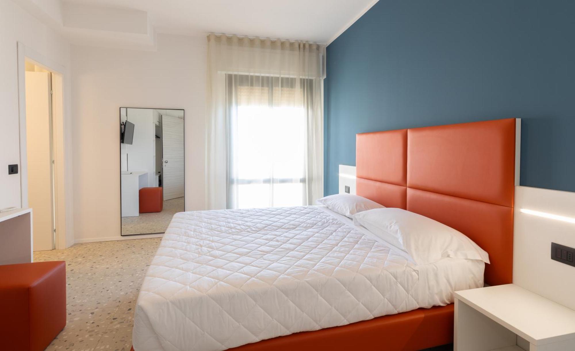 Hotel Delaville Frontemare ลิโดดิเยโซโล ภายนอก รูปภาพ